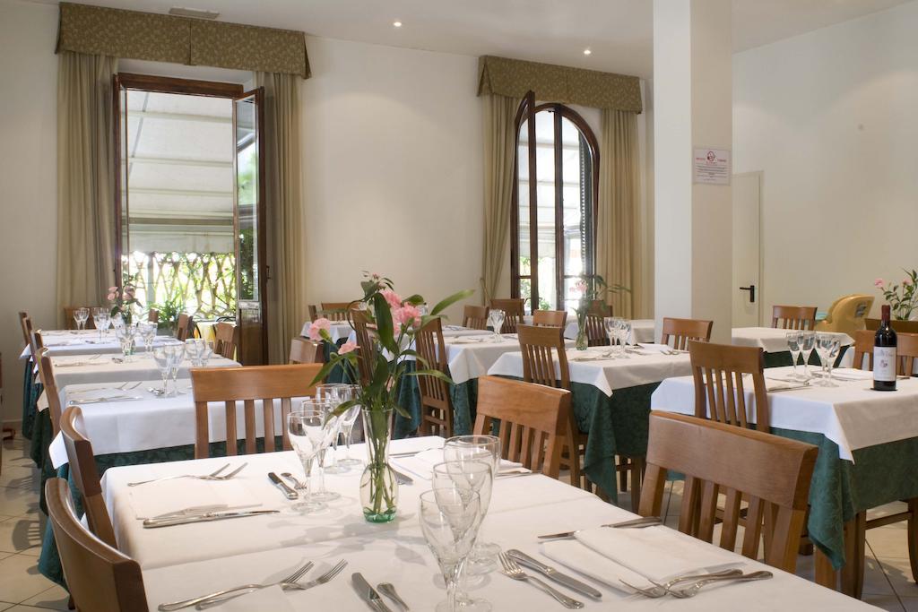Hotel Vittoria Viareggio Eksteriør billede