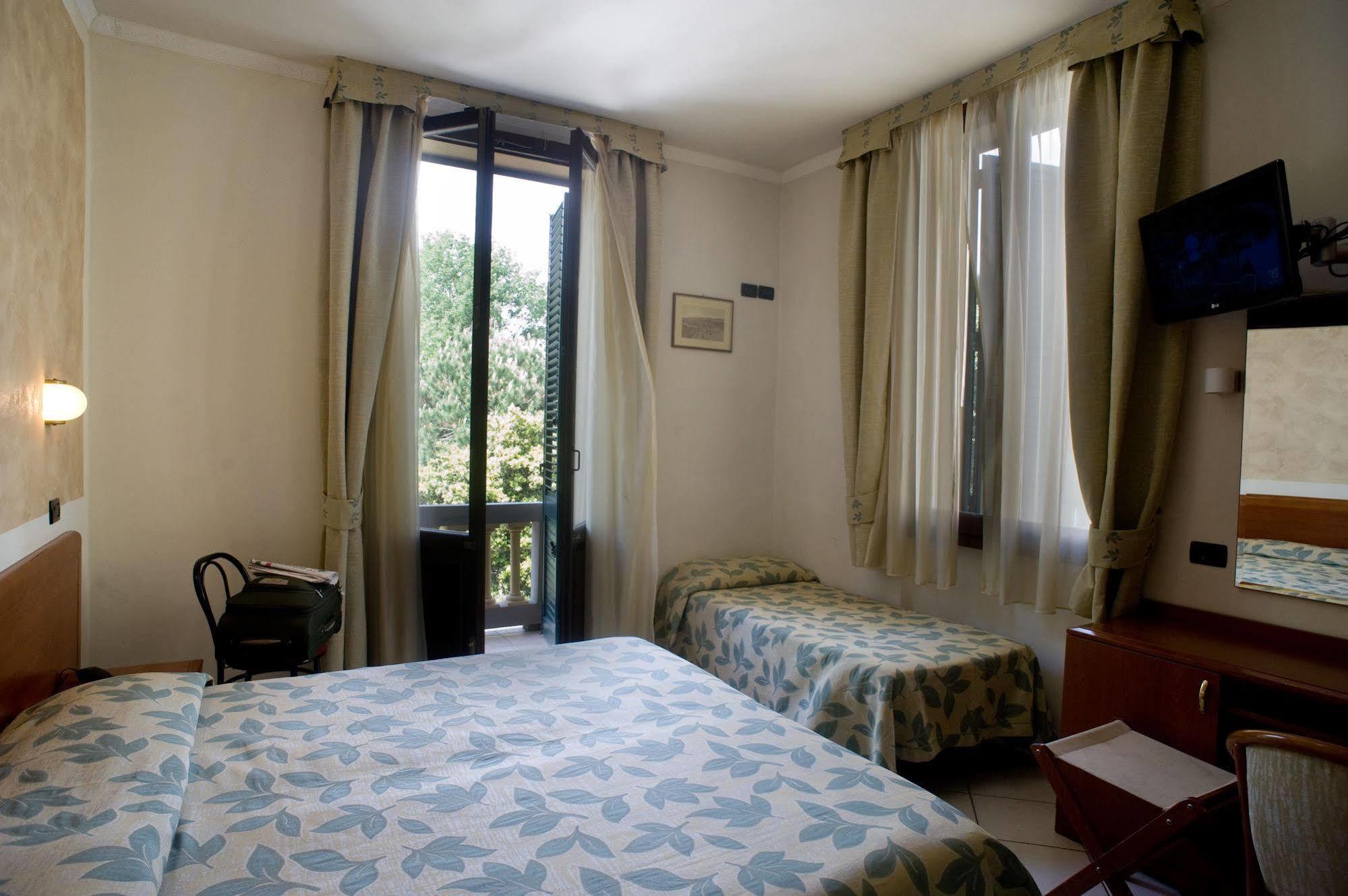 Hotel Vittoria Viareggio Eksteriør billede